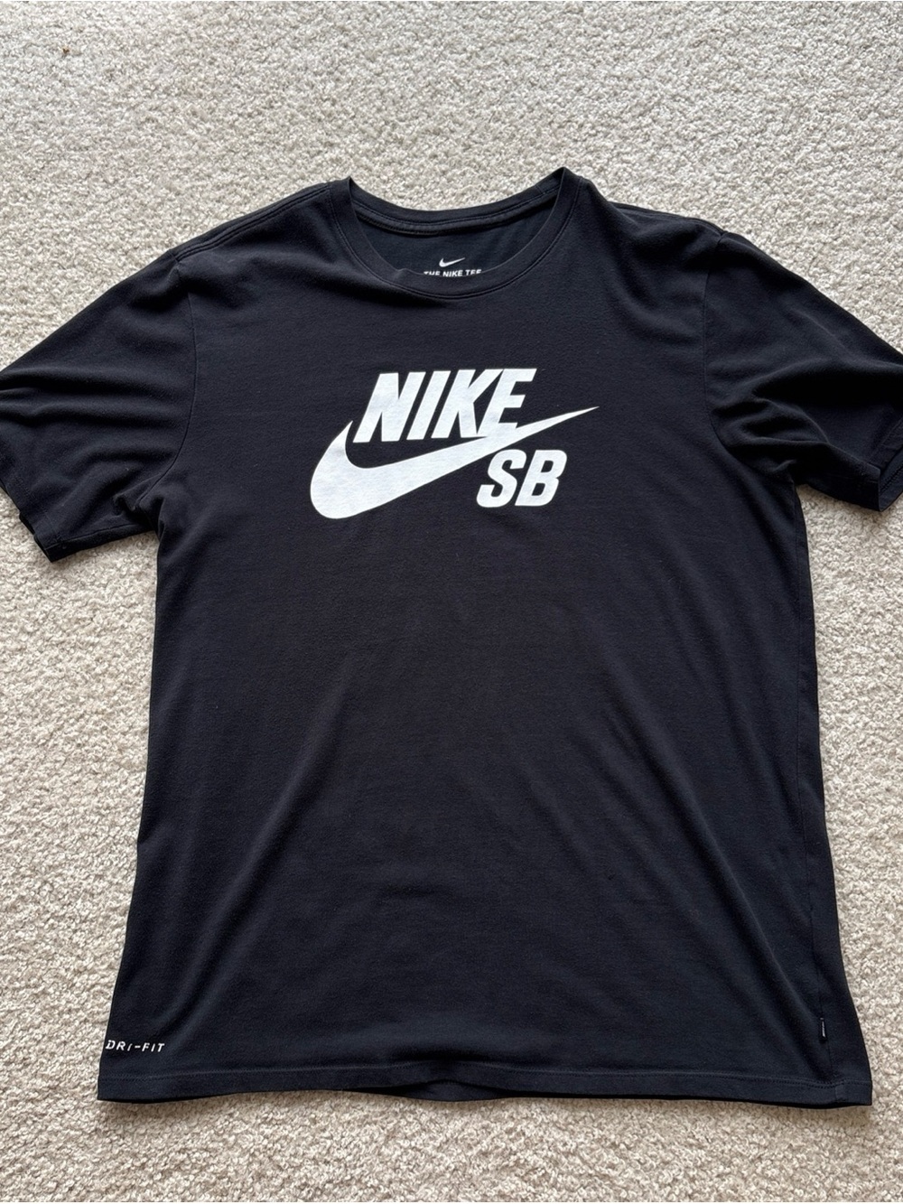 Nike SB Logo Skate Tee Shirt CV7539‑010 Black Men’s Size Large